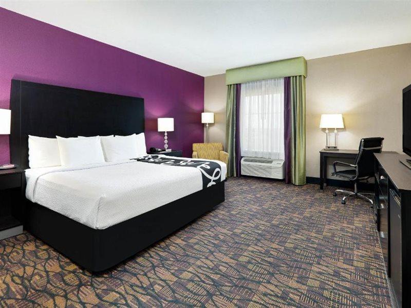 La Quinta By Wyndham Jourdanton - Pleasanton Otel Dış mekan fotoğraf