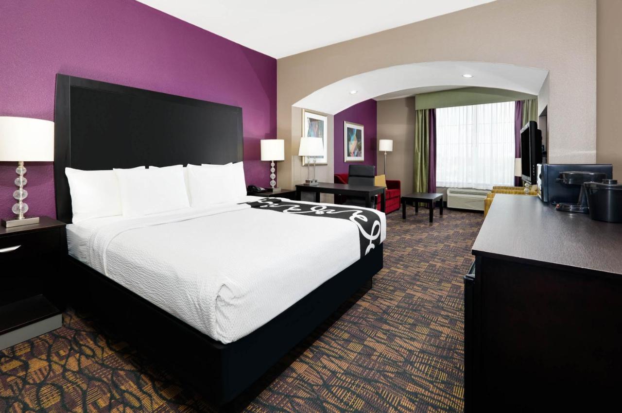 La Quinta By Wyndham Jourdanton - Pleasanton Otel Dış mekan fotoğraf